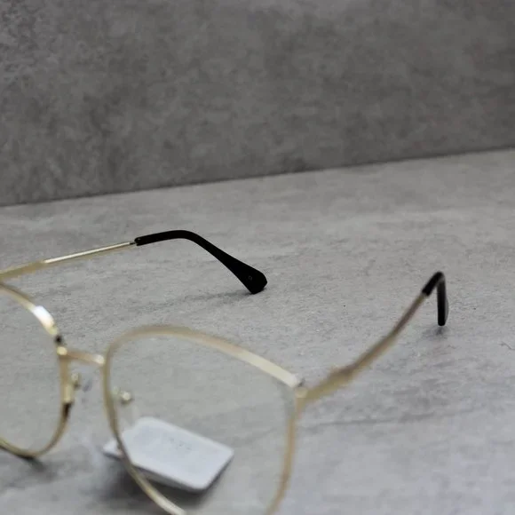 Clear lens thin frame glasses - Picture 5 of 11